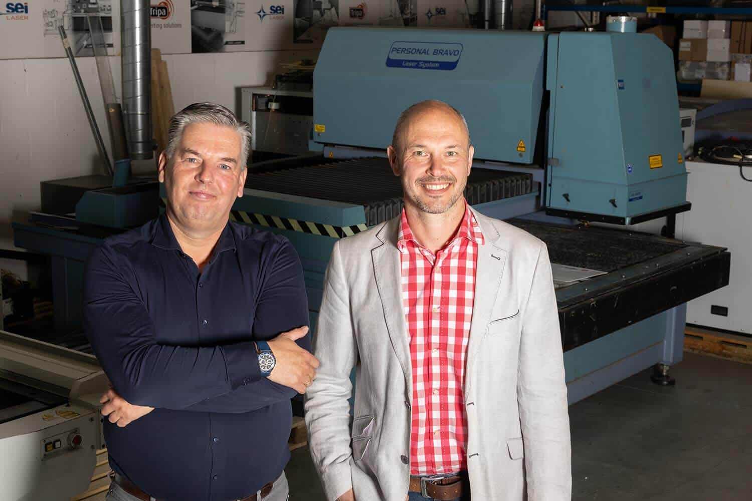 Niels van Doorn en Henri Kooijman lasermachines